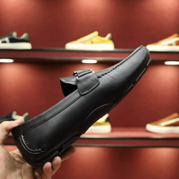 NEW Authentic Salvatore Ferragamo Peter SF Logo Black Leather Driving Loafers main image 5